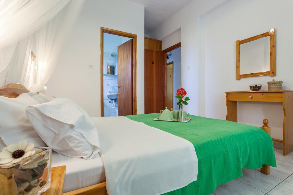 Smaragdi Rooms And Studios Skopelos Dış mekan fotoğraf