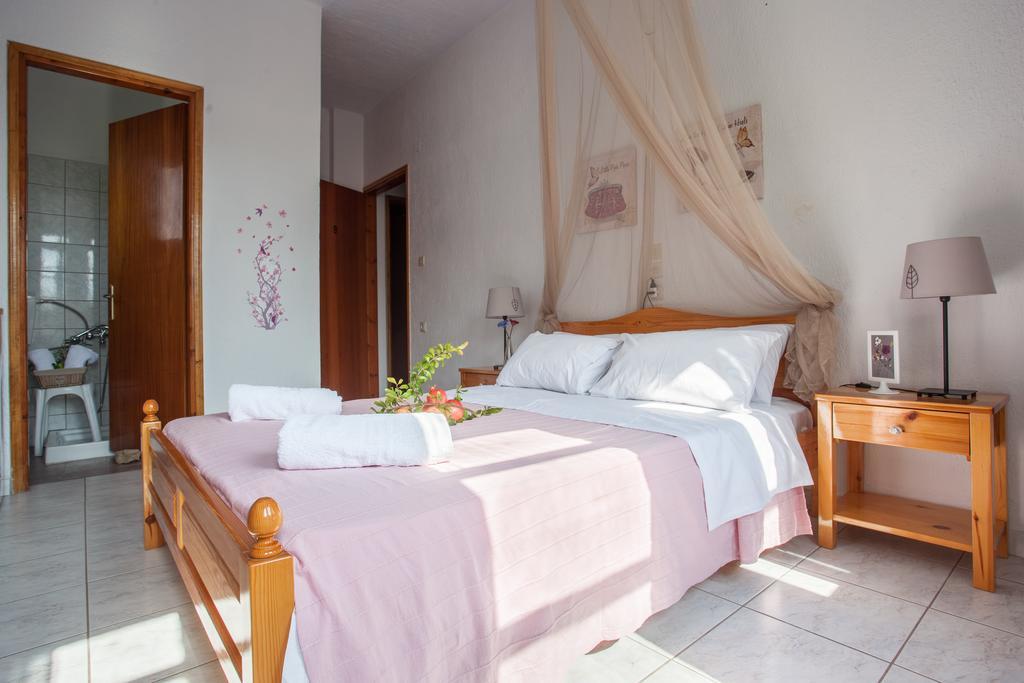 Smaragdi Rooms And Studios Skopelos Dış mekan fotoğraf
