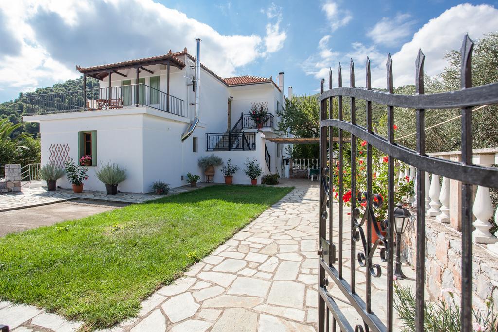 Smaragdi Rooms And Studios Skopelos Dış mekan fotoğraf